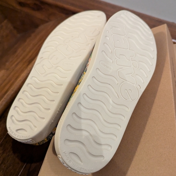 Native shoes Jefferson Clog Print tropical plant print unisex Sz 10W Sz 8M - Picture 10 of 13